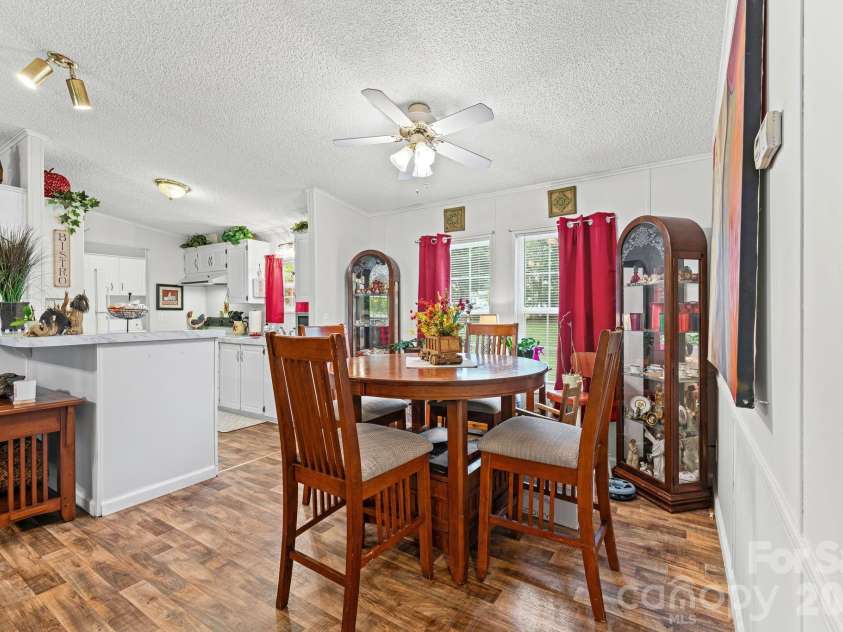 121 Regatta Lane, Mooresville, NC 28115.  MLS# CAR4426192, YatesRealty ID 52008. 