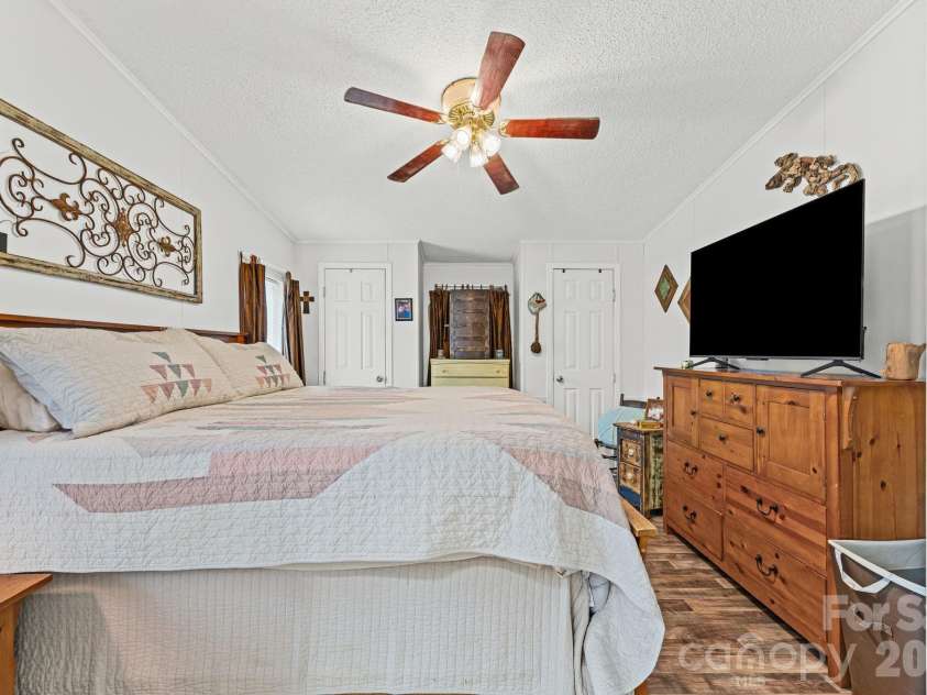 121 Regatta Lane, Mooresville, NC 28115.  MLS# CAR4426192, YatesRealty ID 52008. 