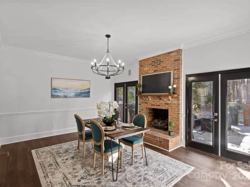 8503 Foxbridge Drive, Matthews, NC 28104.  MLS# CAR4179020, YatesRealty ID 5201. Drop down dining room or den.