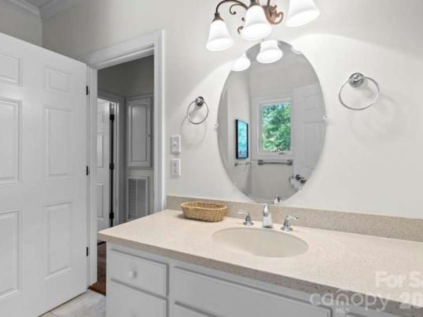 1024 Lyndon Drive, Lancaster, SC 29720.  MLS# CAR4426514, YatesRealty ID 52010. 