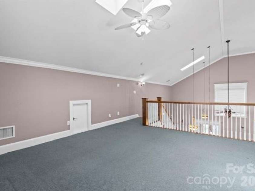 1024 Lyndon Drive, Lancaster, SC 29720.  MLS# CAR4426514, YatesRealty ID 52010. 