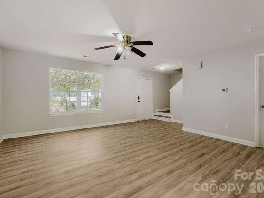 4125 Brawer Farm Drive, Charlotte, NC 28269.  MLS# CAR4426371, YatesRealty ID 52011. 
