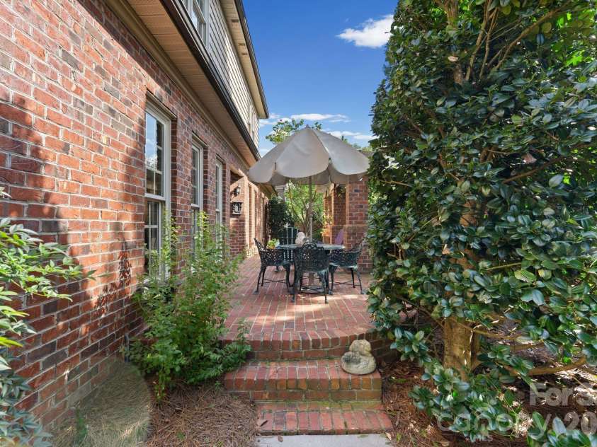 106 Sycamore Commons Lane, Bermuda Run, NC 27006.  MLS# CAR4426186, YatesRealty ID 52015. 