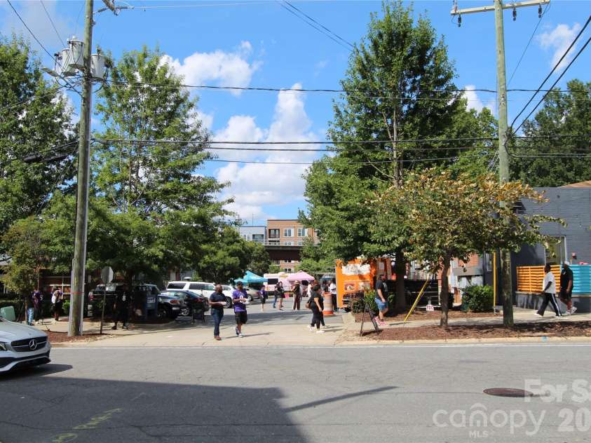 505 Cubitt Court, Charlotte, NC 28205.  MLS# CAR4424707, YatesRealty ID 52016. 