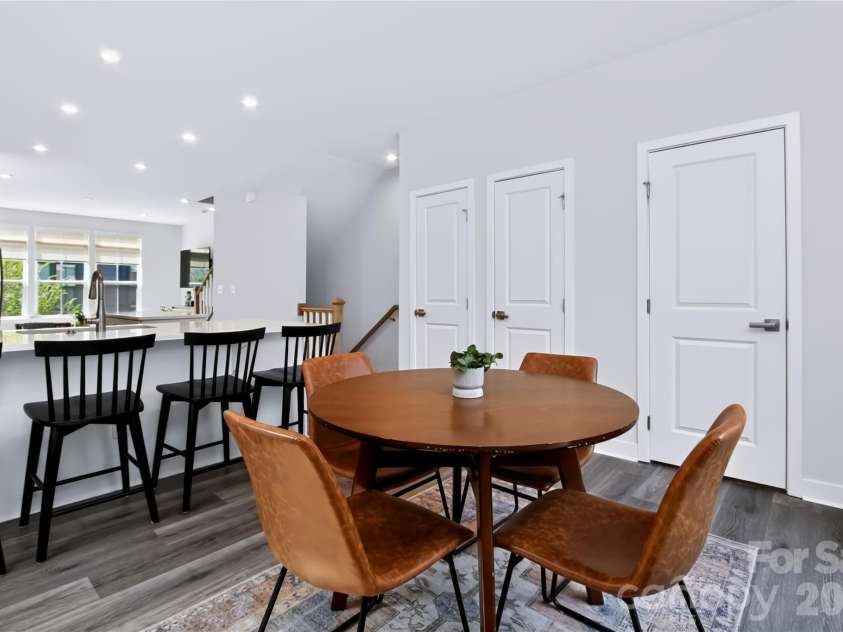 505 Cubitt Court, Charlotte, NC 28205.  MLS# CAR4424707, YatesRealty ID 52016. 