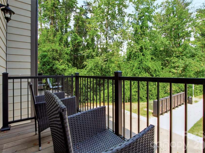 505 Cubitt Court, Charlotte, NC 28205.  MLS# CAR4424707, YatesRealty ID 52016. 