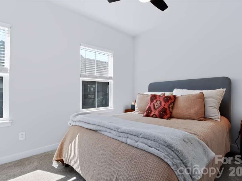 505 Cubitt Court, Charlotte, NC 28205.  MLS# CAR4424707, YatesRealty ID 52016. 