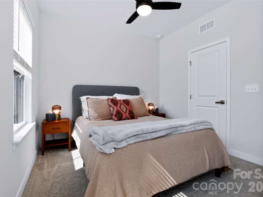 505 Cubitt Court, Charlotte, NC 28205.  MLS# CAR4424707, YatesRealty ID 52016. 