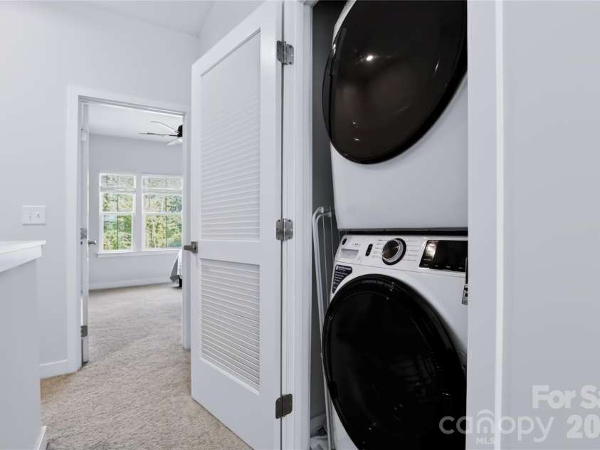 505 Cubitt Court, Charlotte, NC 28205.  MLS# CAR4424707, YatesRealty ID 52016. 