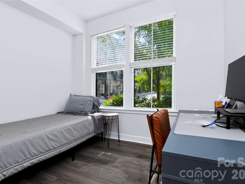 505 Cubitt Court, Charlotte, NC 28205.  MLS# CAR4424707, YatesRealty ID 52016. 