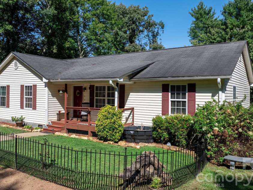 4218 Piney Road, Morganton, NC 28655.  MLS# CAR4425976, YatesRealty ID 52018. 