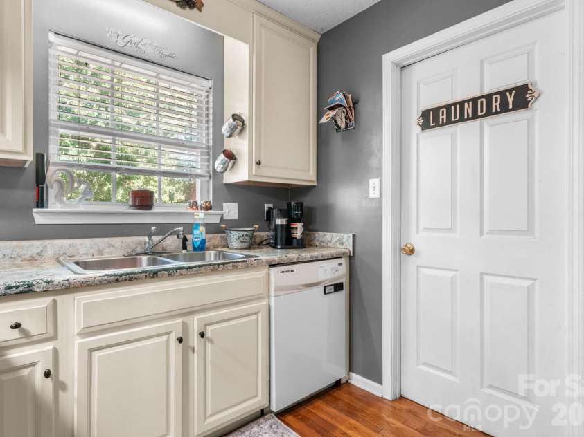 4218 Piney Road, Morganton, NC 28655.  MLS# CAR4425976, YatesRealty ID 52018. 