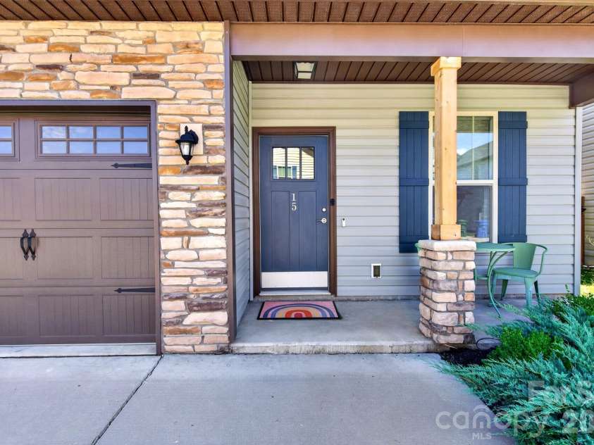 15 Greenly Lane, Fletcher, NC 28732.  MLS# CAR4420820, YatesRealty ID 52019. 