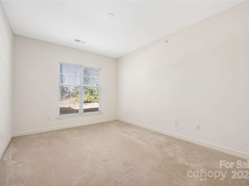 16312 Redstone Mountain Lane, Charlotte, NC 28277.  MLS# CAR4237110, YatesRealty ID 5202. Office