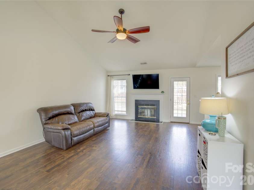 365 Running Briar Road, Fletcher, NC 28732.  MLS# CAR4342535, YatesRealty ID 5202. 