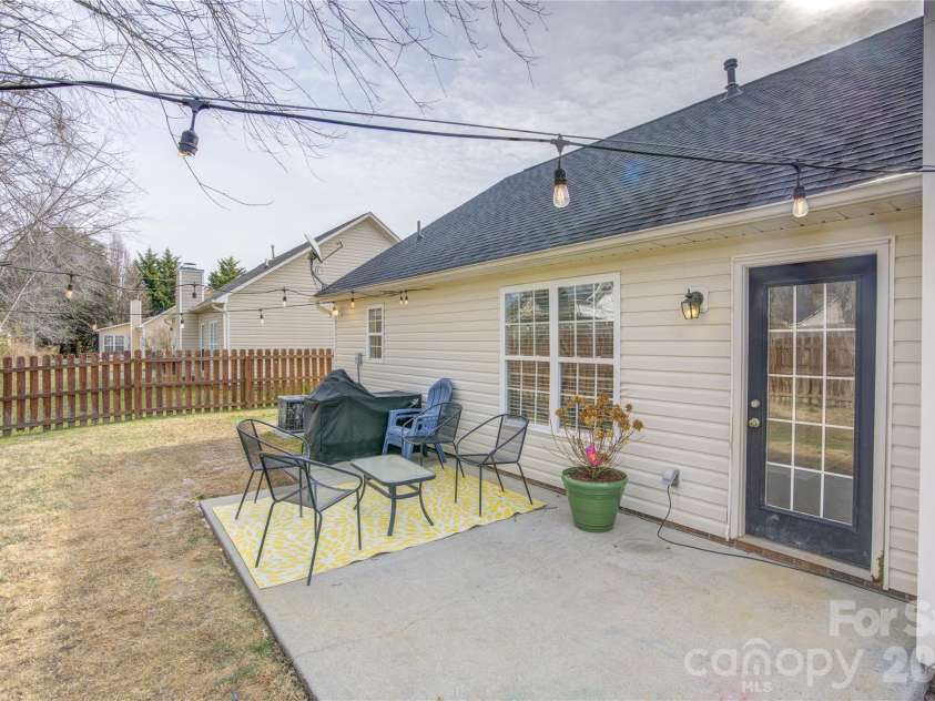 365 Running Briar Road, Fletcher, NC 28732.  MLS# CAR4342535, YatesRealty ID 5202. 