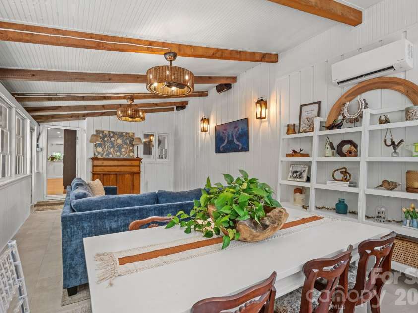 3100 Indian Rock Road, Charlotte, NC 28270.  MLS# CAR4425804, YatesRealty ID 52020. 