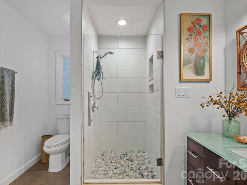 3100 Indian Rock Road, Charlotte, NC 28270.  MLS# CAR4425804, YatesRealty ID 52020. 