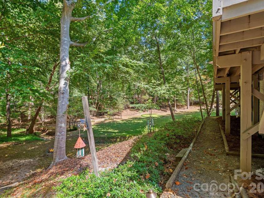 3100 Indian Rock Road, Charlotte, NC 28270.  MLS# CAR4425804, YatesRealty ID 52020. 