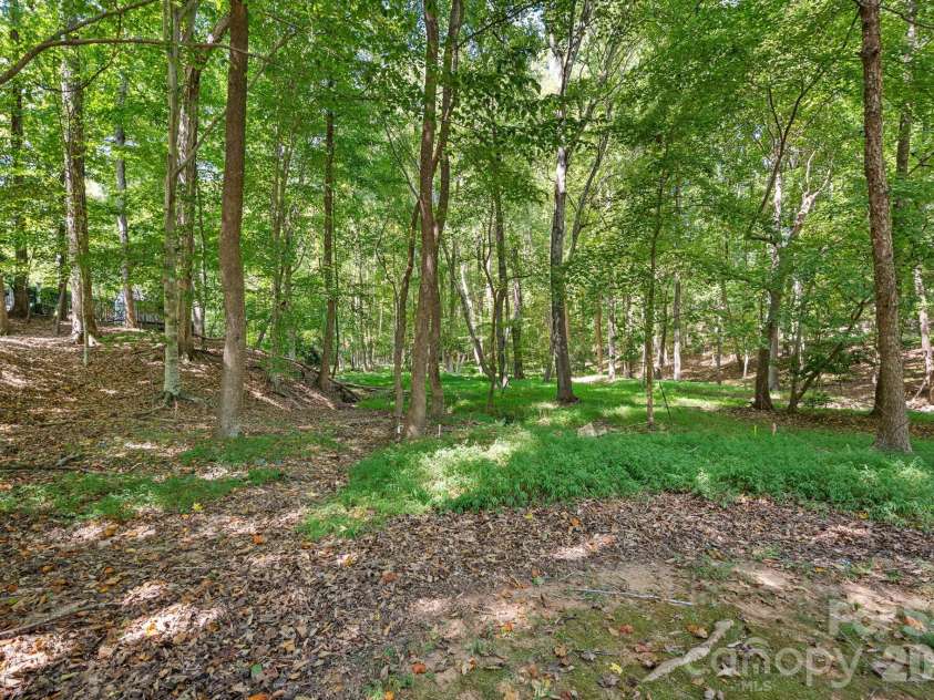 3100 Indian Rock Road, Charlotte, NC 28270.  MLS# CAR4425804, YatesRealty ID 52020. 