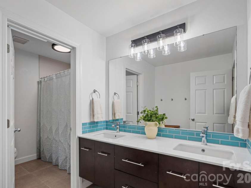 3100 Indian Rock Road, Charlotte, NC 28270.  MLS# CAR4425804, YatesRealty ID 52020. Full Bath 2