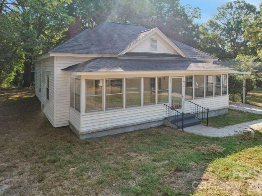 614 Hasty Street, Peachland, NC 28133.  MLS# CAR4425629, YatesRealty ID 52021. 