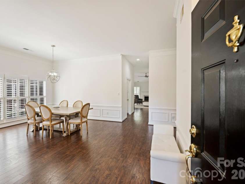 7035 Walton Heath Lane, Charlotte, NC 28277.  MLS# CAR4425336, YatesRealty ID 52022. 