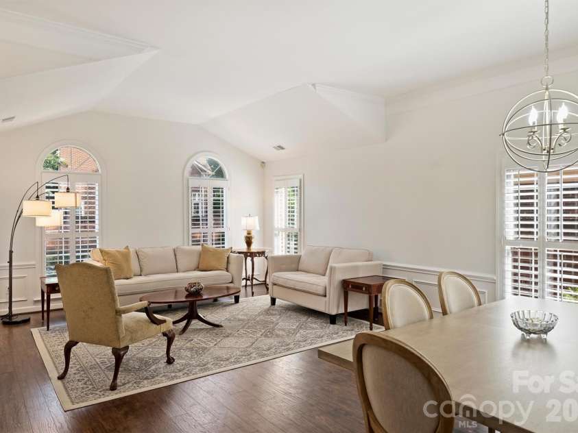 7035 Walton Heath Lane, Charlotte, NC 28277.  MLS# CAR4425336, YatesRealty ID 52022. 