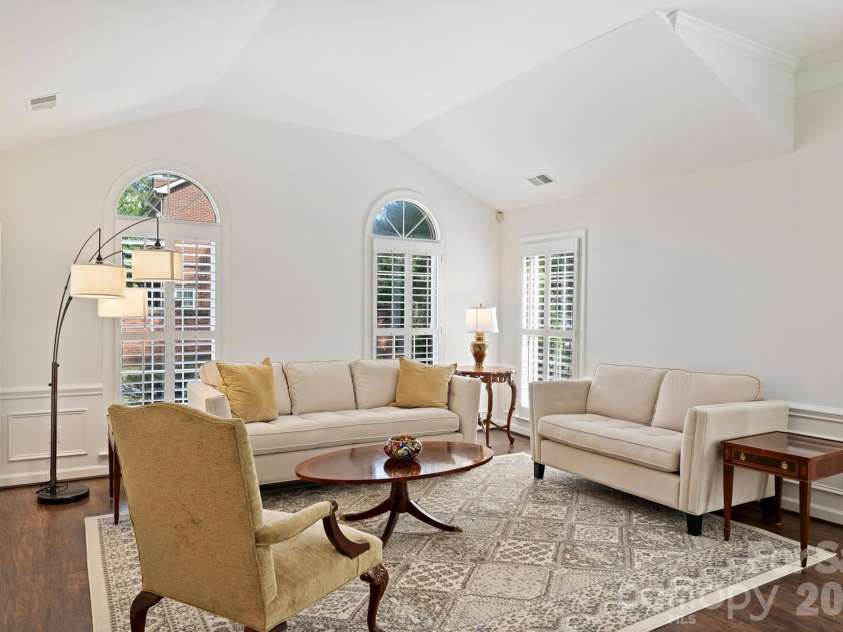 7035 Walton Heath Lane, Charlotte, NC 28277.  MLS# CAR4425336, YatesRealty ID 52022. 