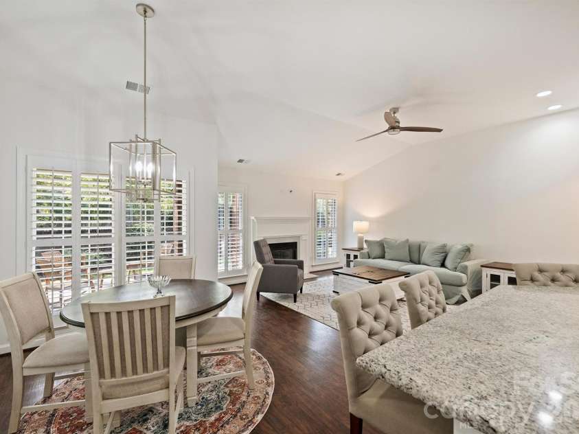 7035 Walton Heath Lane, Charlotte, NC 28277.  MLS# CAR4425336, YatesRealty ID 52022. 