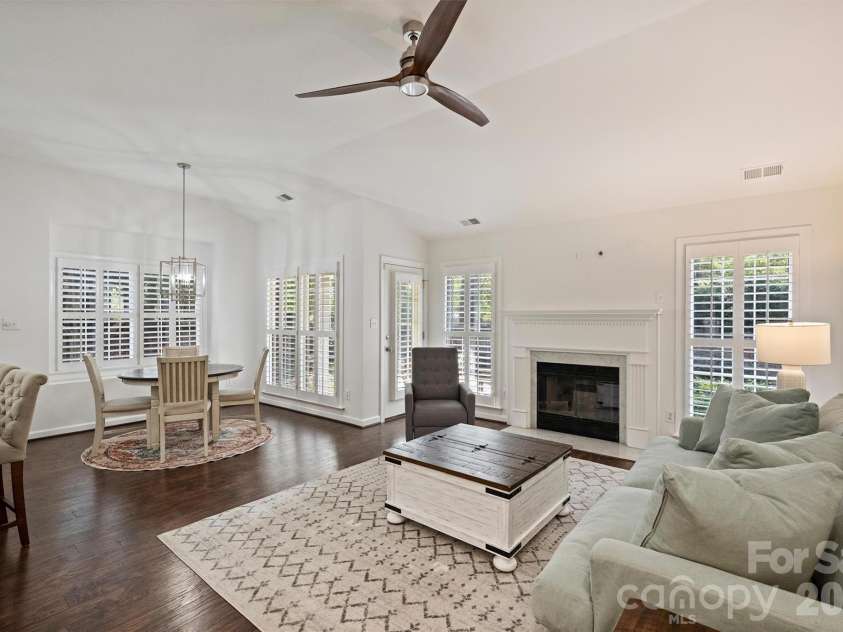 7035 Walton Heath Lane, Charlotte, NC 28277.  MLS# CAR4425336, YatesRealty ID 52022. 
