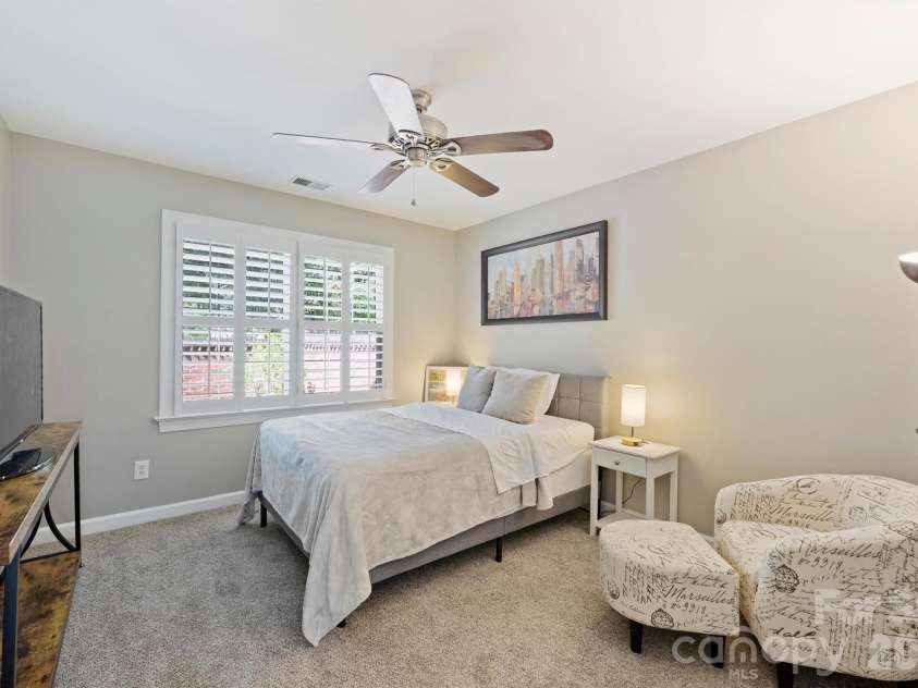 7035 Walton Heath Lane, Charlotte, NC 28277.  MLS# CAR4425336, YatesRealty ID 52022. 