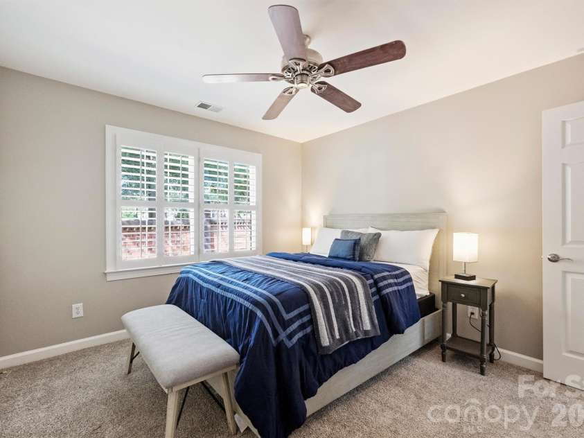 7035 Walton Heath Lane, Charlotte, NC 28277.  MLS# CAR4425336, YatesRealty ID 52022. 