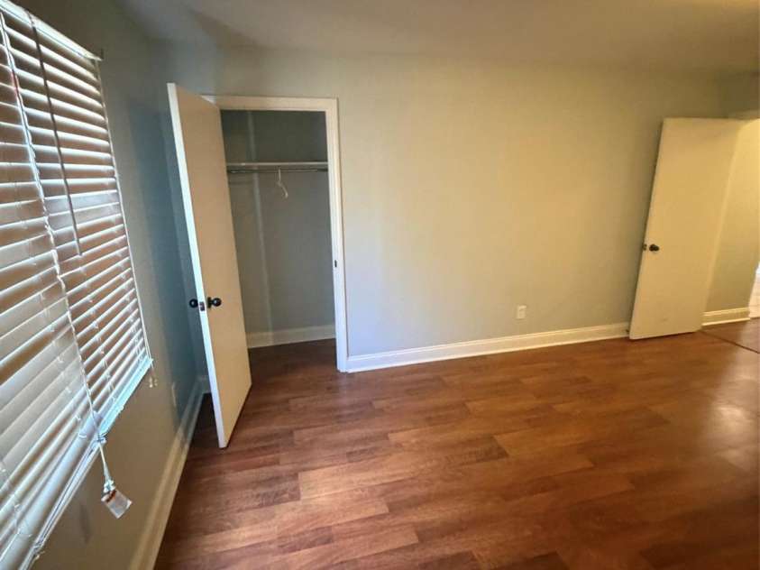 1914 Meadowlark Lane, Charlotte, NC 28210.  MLS# CAR4425657, YatesRealty ID 52024. 