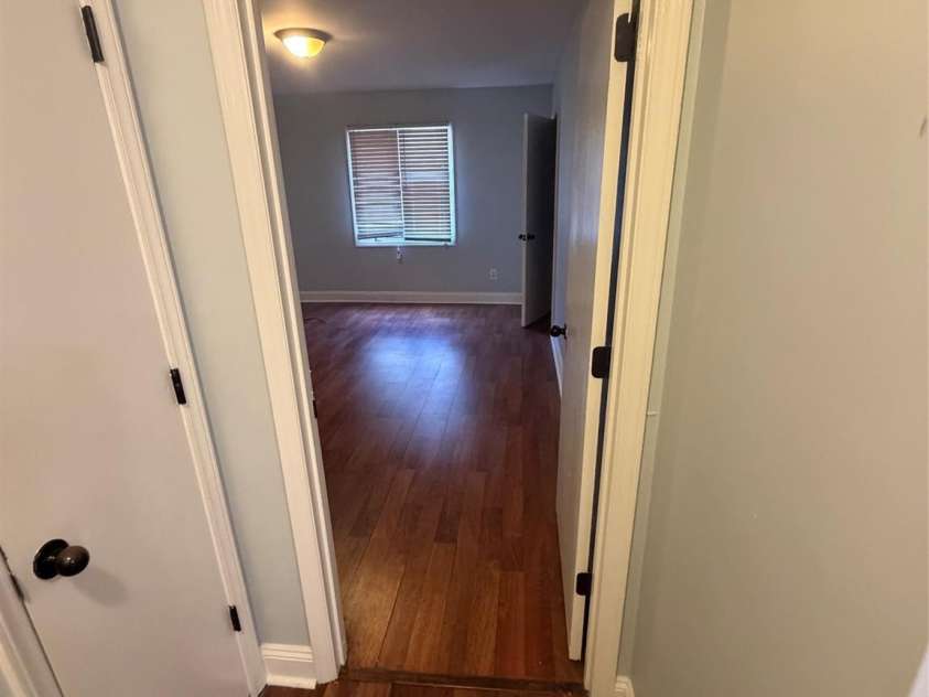 1914 Meadowlark Lane, Charlotte, NC 28210.  MLS# CAR4425657, YatesRealty ID 52024. 