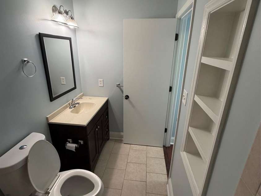 1914 Meadowlark Lane, Charlotte, NC 28210.  MLS# CAR4425657, YatesRealty ID 52024. 