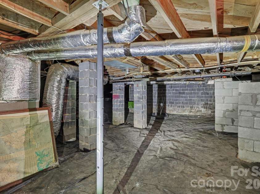 321 Bost Street, Statesville, NC 28677.  MLS# CAR4425999, YatesRealty ID 52025. 