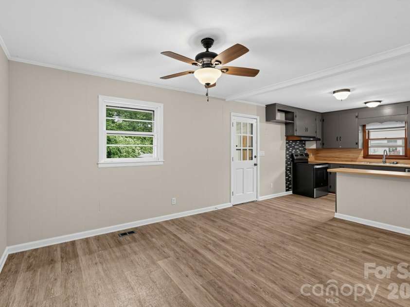 1912 Carpenter Street, Shelby, NC 28150.  MLS# CAR4425445, YatesRealty ID 52027. 