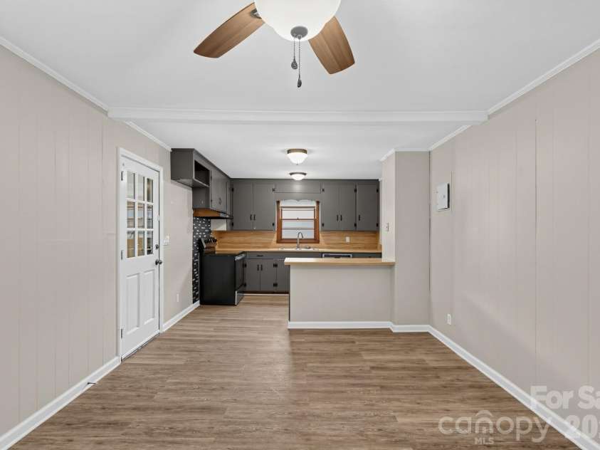 1912 Carpenter Street, Shelby, NC 28150.  MLS# CAR4425445, YatesRealty ID 52027. 