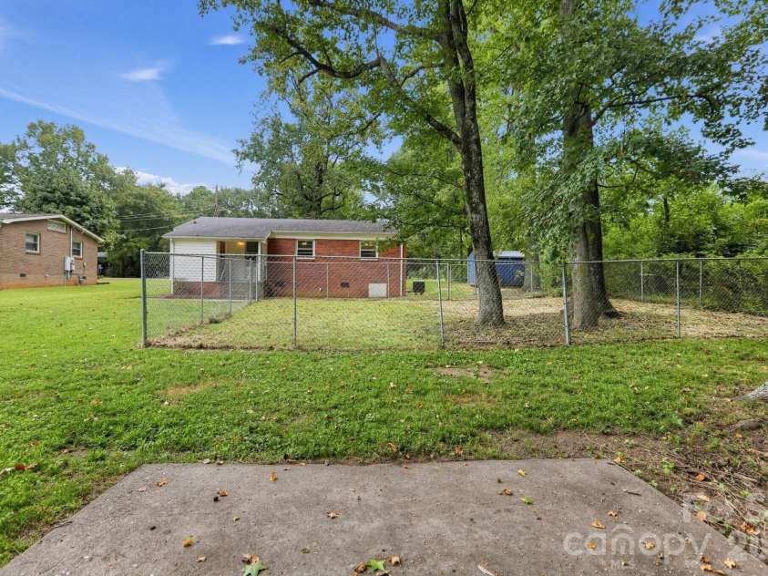 1912 Carpenter Street, Shelby, NC 28150.  MLS# CAR4425445, YatesRealty ID 52027. 