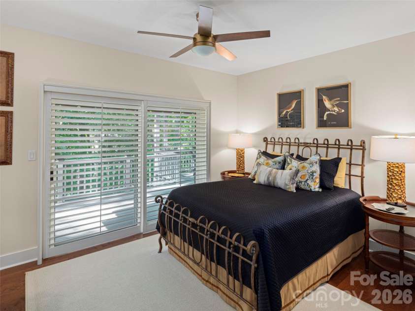 108 Little Cherokee Ridge, Hendersonville, NC 28739.  MLS# CAR4423107, YatesRealty ID 52028. 