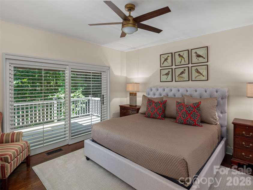 108 Little Cherokee Ridge, Hendersonville, NC 28739.  MLS# CAR4423107, YatesRealty ID 52028. 