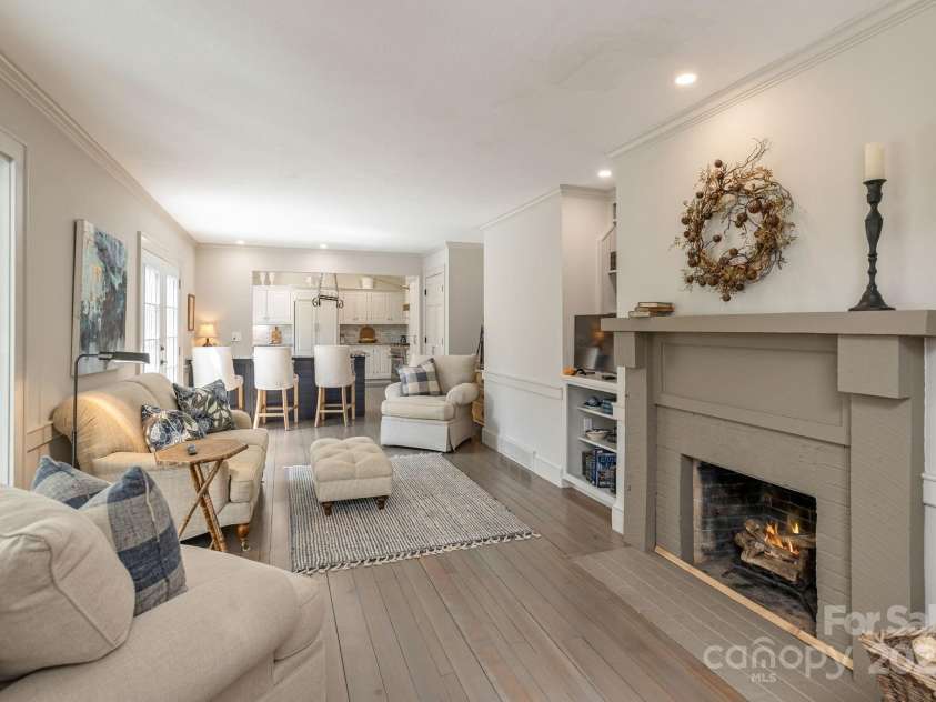 205 GREENLEAF Drive, Flat Rock, NC 28731.  MLS# CAR4244571, YatesRealty ID 5203. 