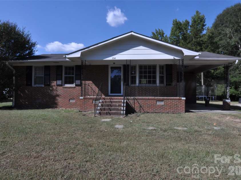 554 Gardendale Circle, Chester, SC 29706.  MLS# CAR4425589, YatesRealty ID 52032. 