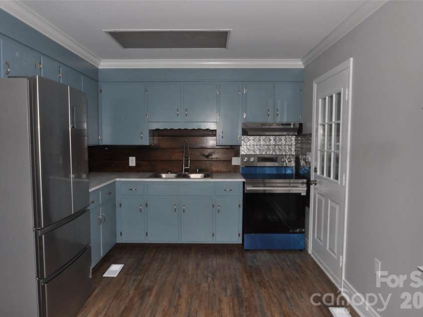 554 Gardendale Circle, Chester, SC 29706.  MLS# CAR4425589, YatesRealty ID 52032. 