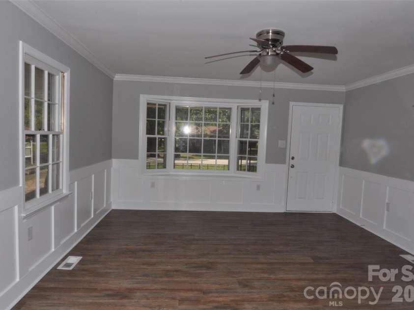 554 Gardendale Circle, Chester, SC 29706.  MLS# CAR4425589, YatesRealty ID 52032. 