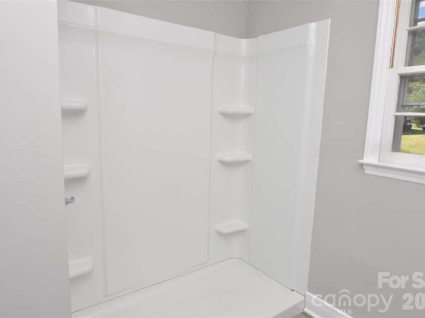554 Gardendale Circle, Chester, SC 29706.  MLS# CAR4425589, YatesRealty ID 52032. 