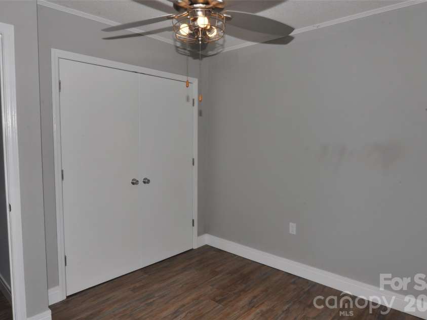 554 Gardendale Circle, Chester, SC 29706.  MLS# CAR4425589, YatesRealty ID 52032. 
