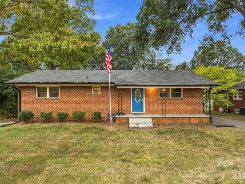 1094 Union Street, Concord, NC 28025.  MLS# CAR4426577, YatesRealty ID 52033. 