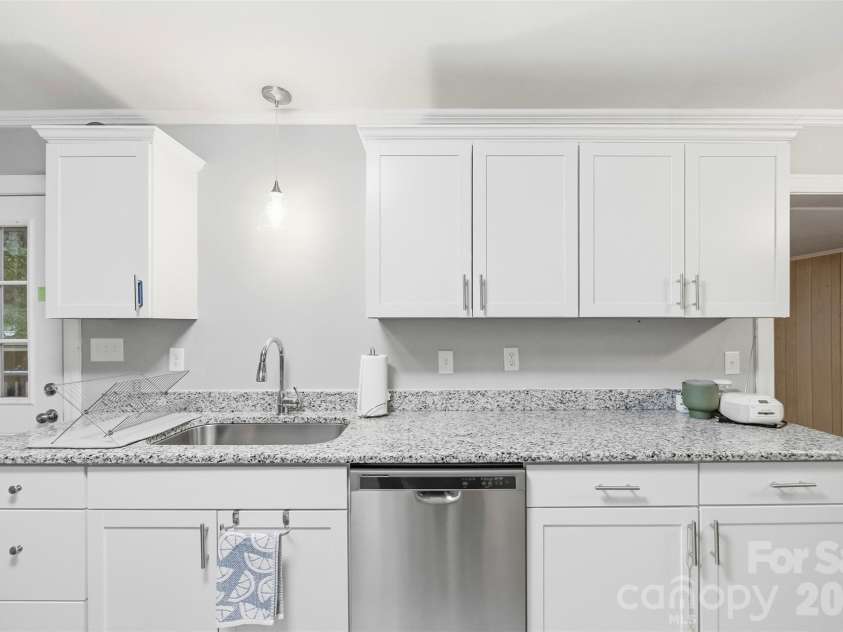 1094 Union Street, Concord, NC 28025.  MLS# CAR4426577, YatesRealty ID 52033. Lots of storage!